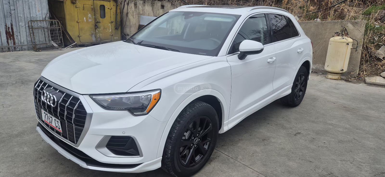 Audi Q3 - фото 2
