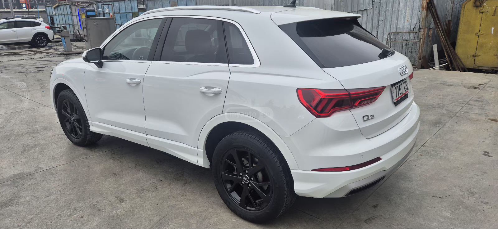 Audi Q3 - фото 3