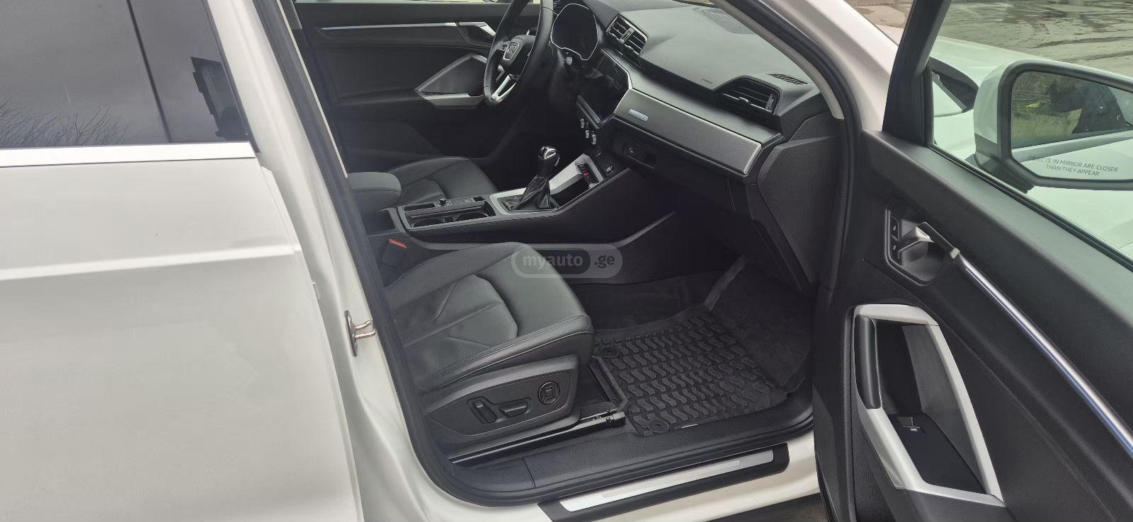Audi Q3 - фото 5