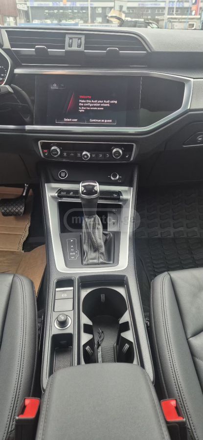 Audi Q3 - фото 9