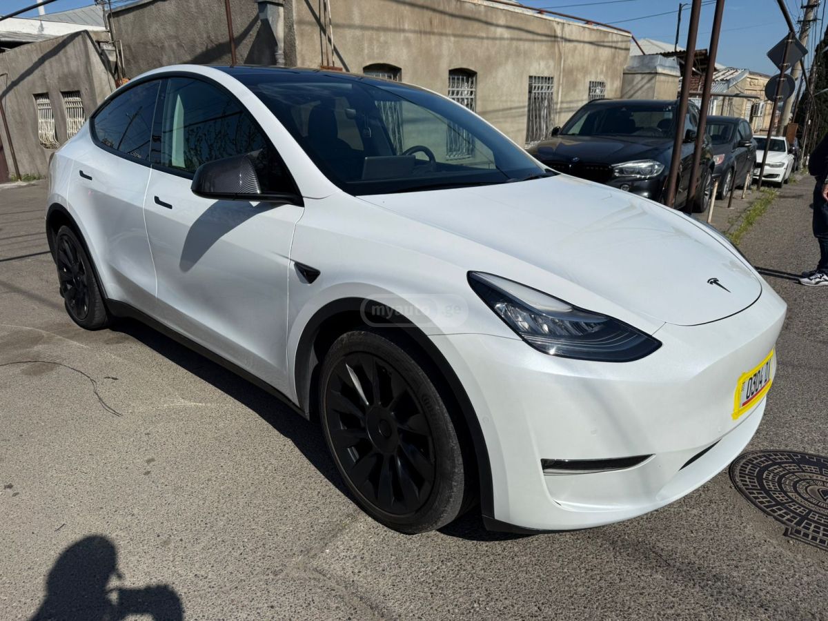 Tesla Model Y - фото 5