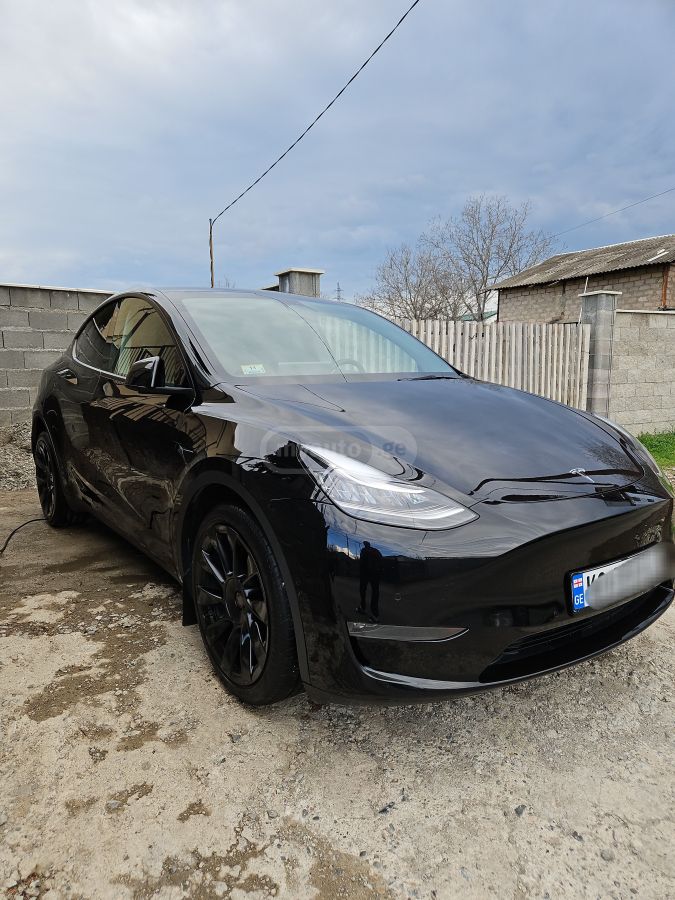 Tesla Model Y - фото 2