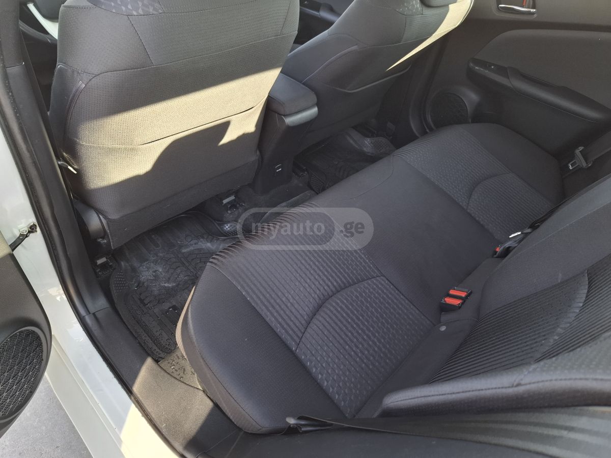 Toyota Prius - фото 13