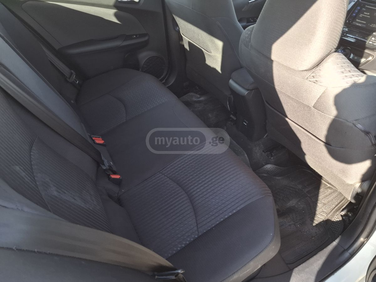 Toyota Prius - фото 14