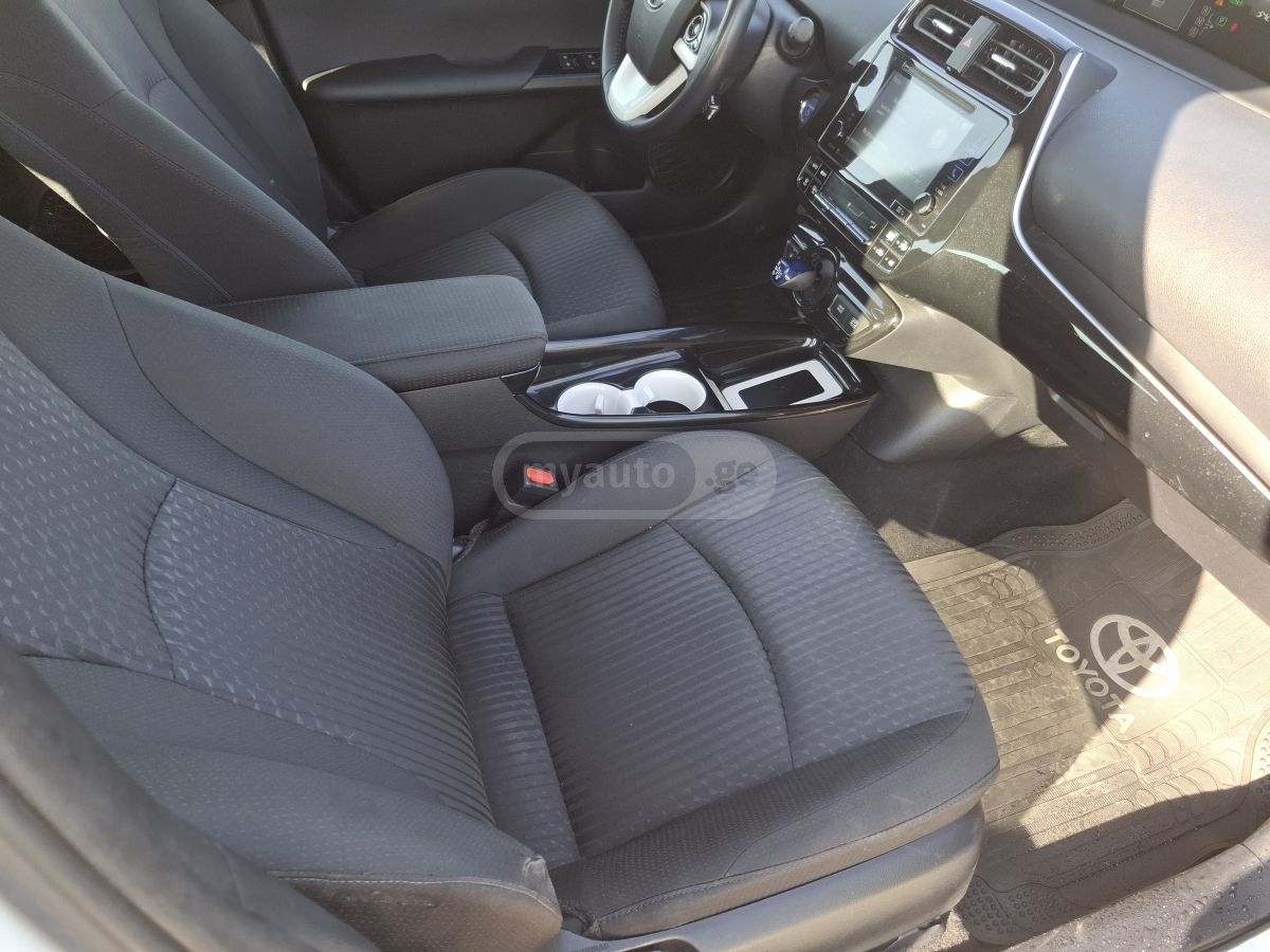 Toyota Prius - фото 15