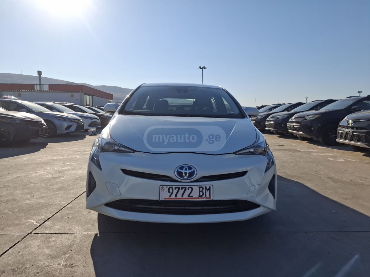 Toyota Prius - фото 3