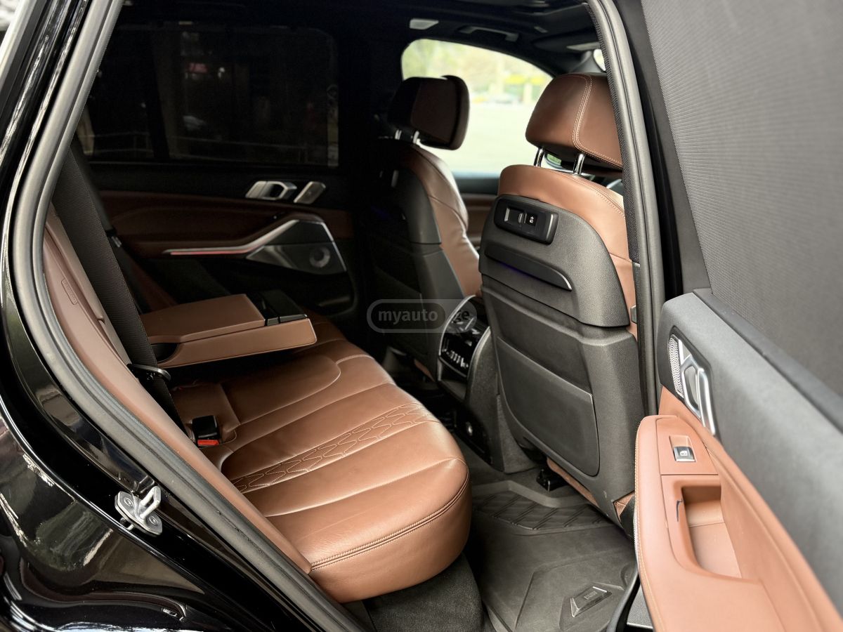 BMW X5 - фото 14