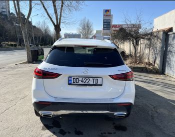 Mercedes-BenzGLA 250