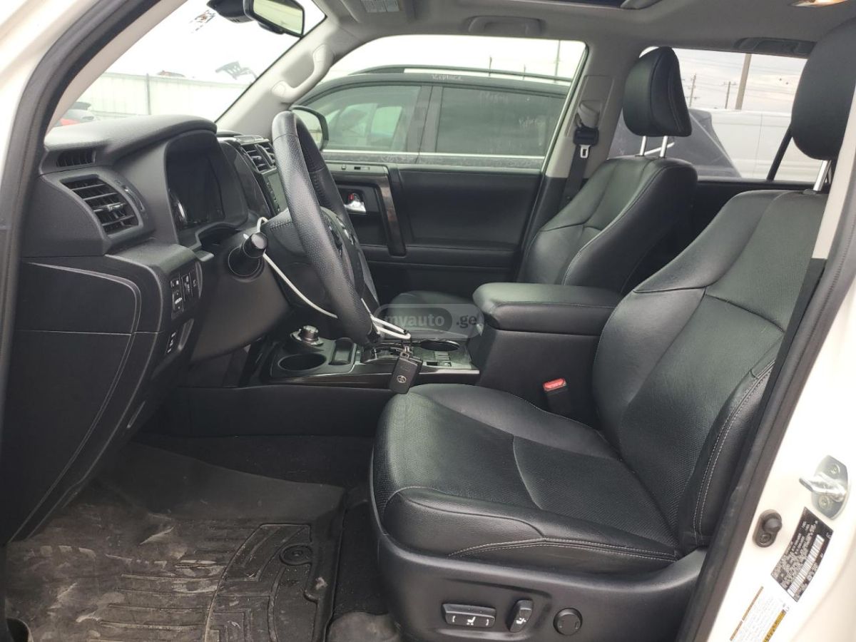 Toyota 4 Runner - фото 7