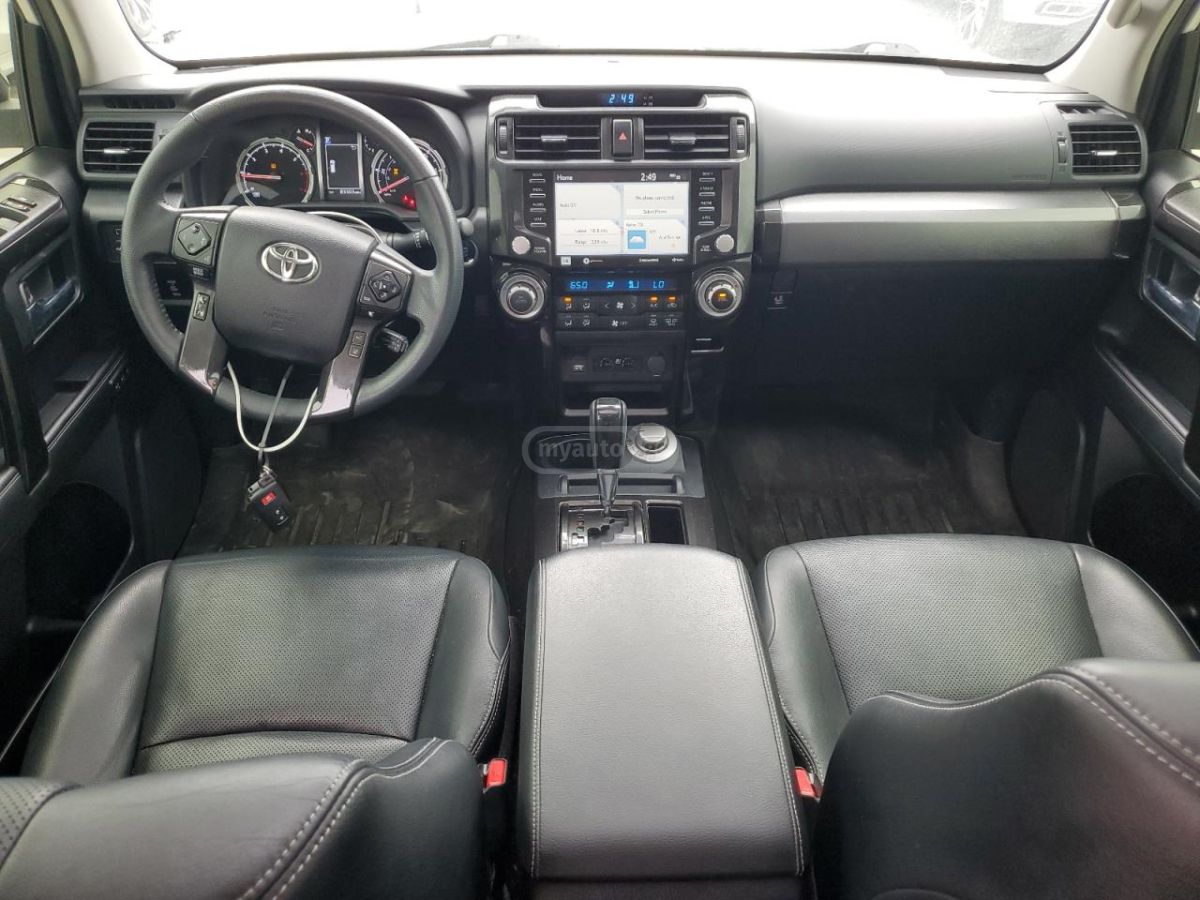 Toyota 4 Runner - фото 8