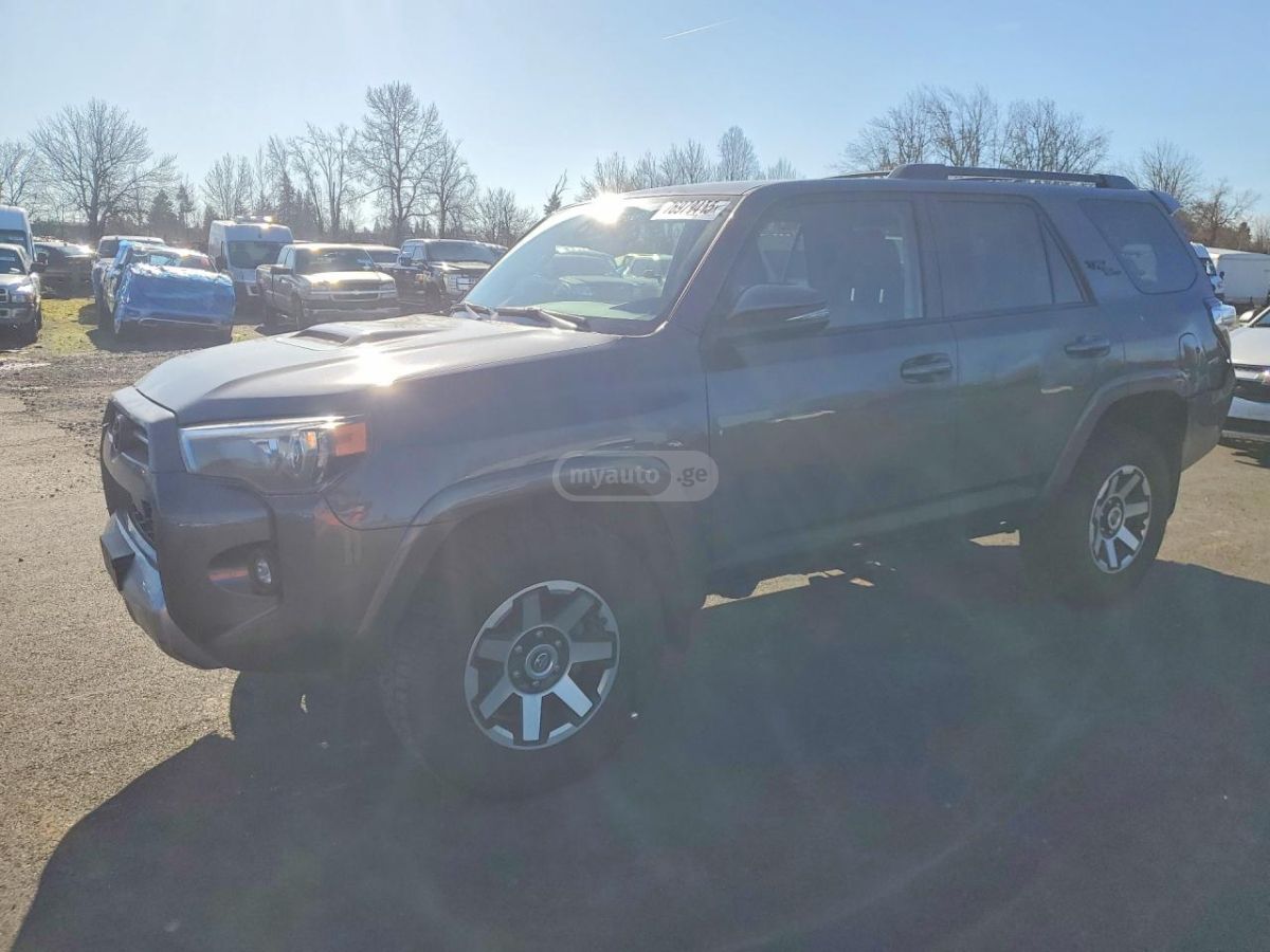 Toyota 4 Runner - фото 1