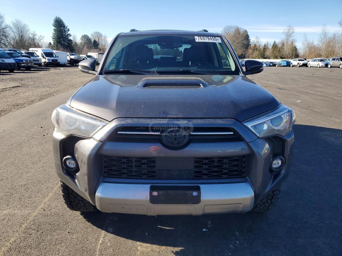 Toyota 4 Runner - фото 5