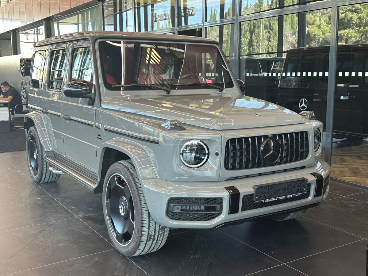 Mercedes-Benz G 63 AMG - фото 1