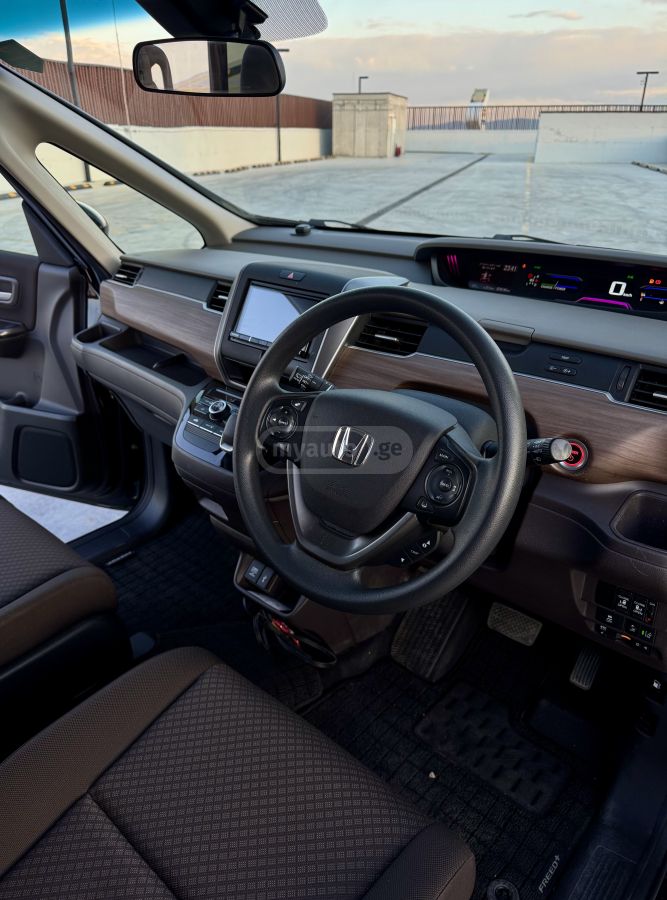 Honda Freed - фото 9