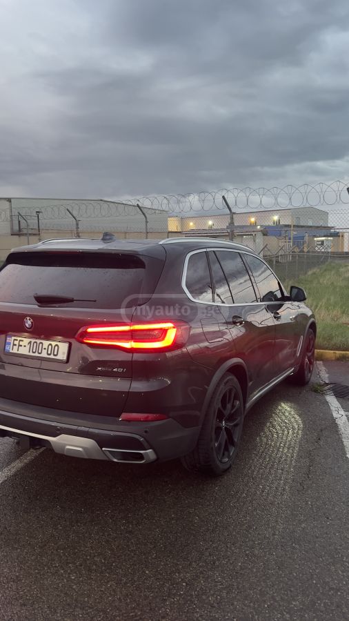 BMW X5 - фото 3