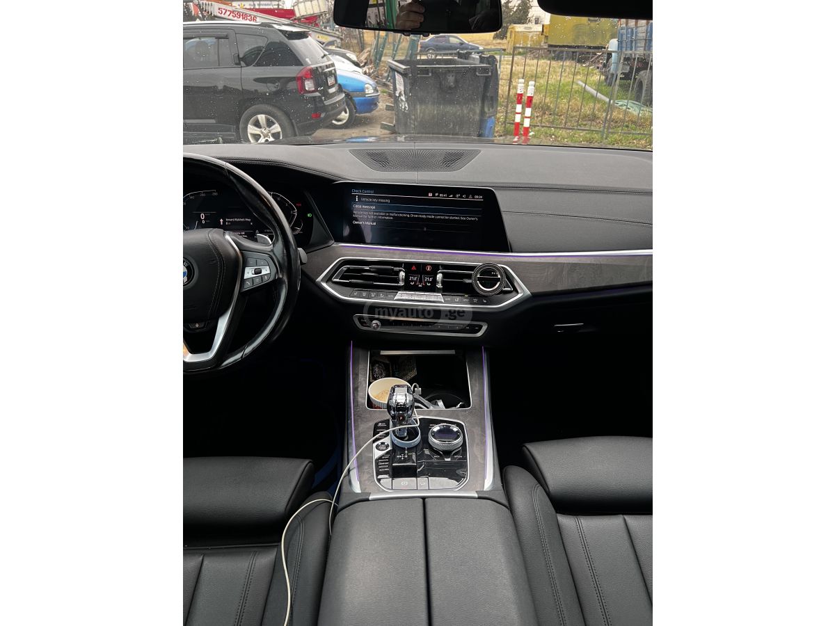 BMW X5 - фото 5