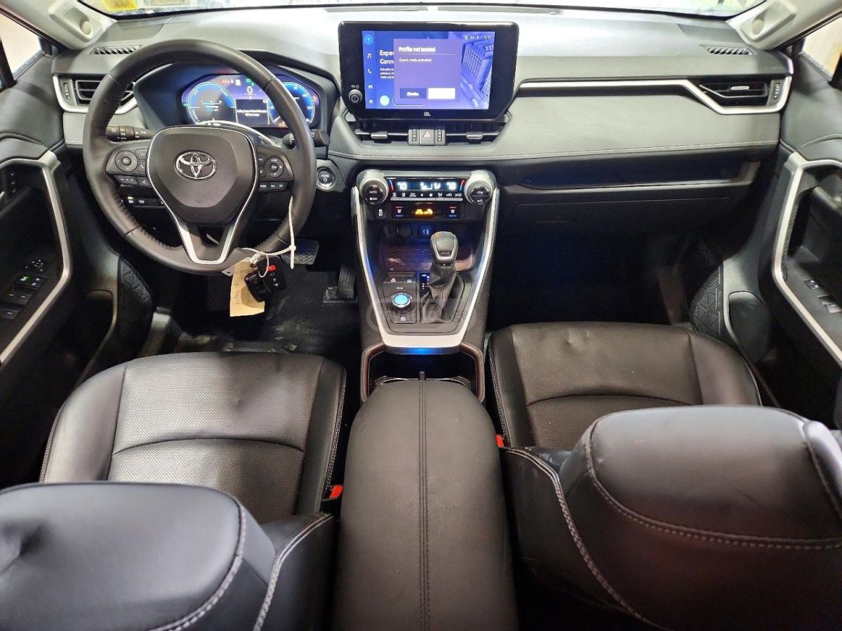 Toyota RAV 4 - фото 6