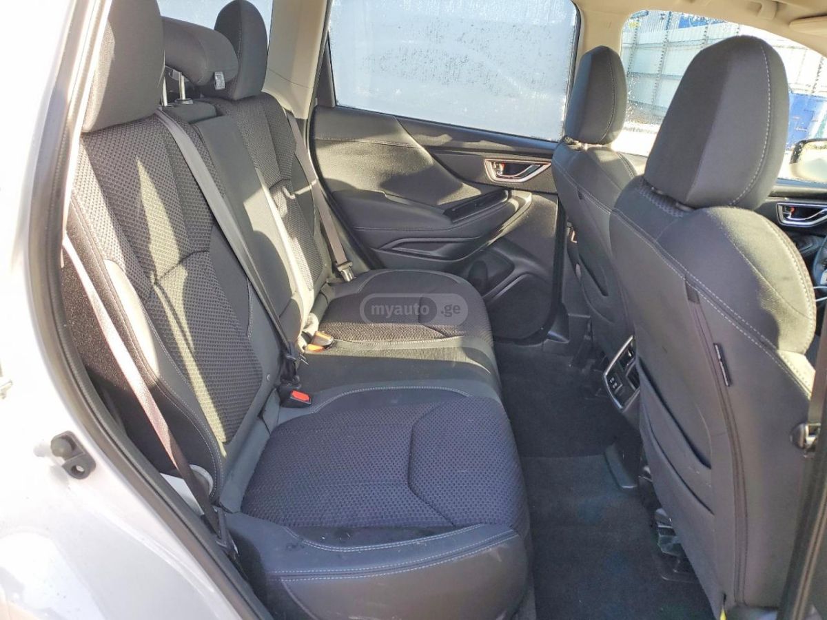 Subaru Forester - фото 11