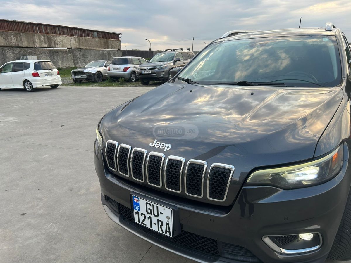 Jeep Cherokee - фото 5