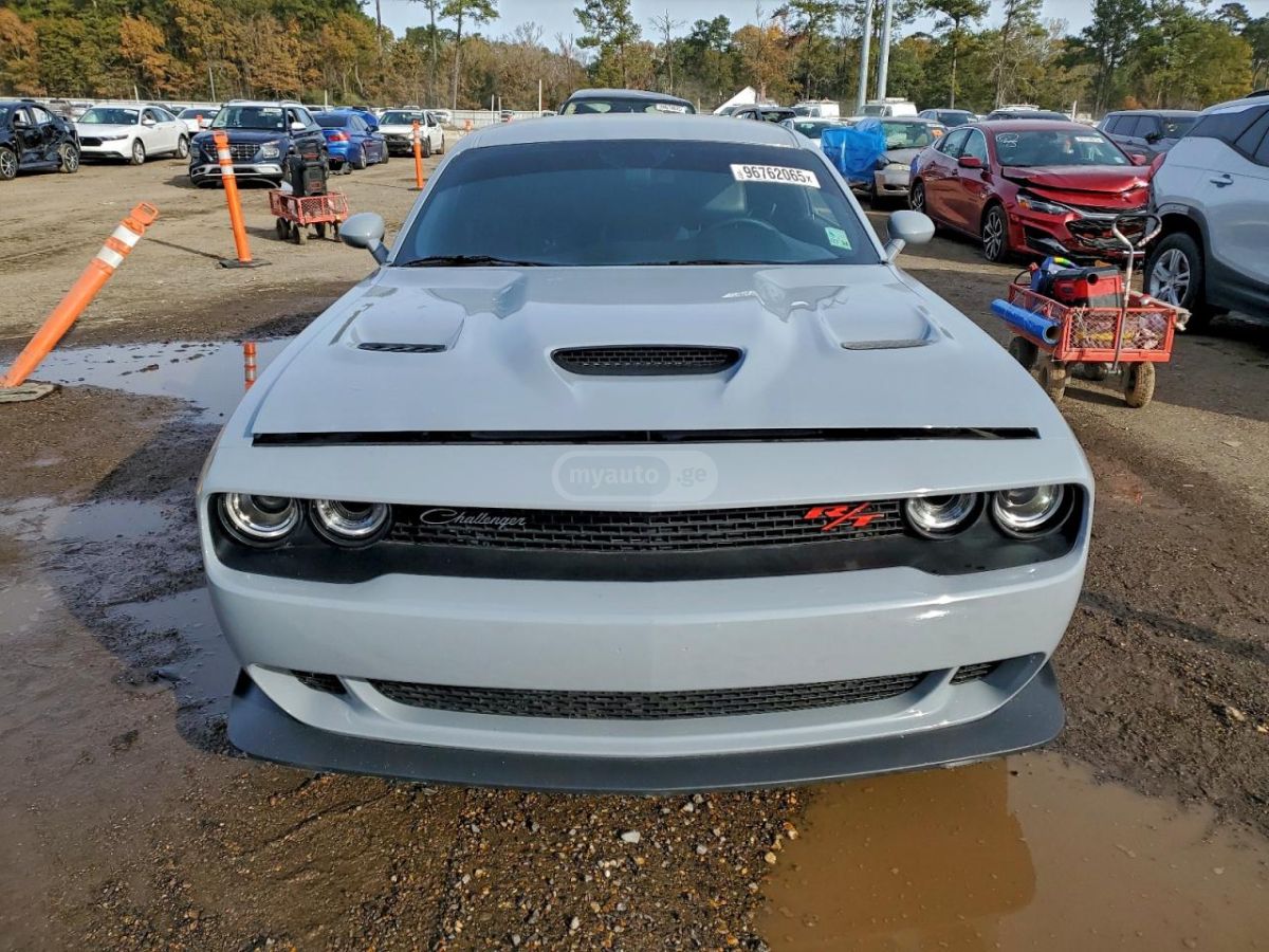 Dodge Challenger - фото 5