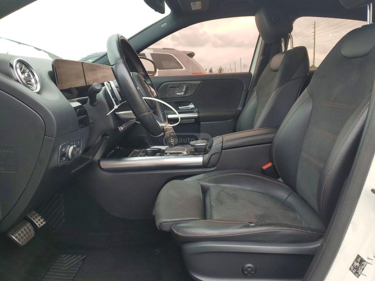 Mercedes-Benz GLA 350 2021 — миниатюра 7