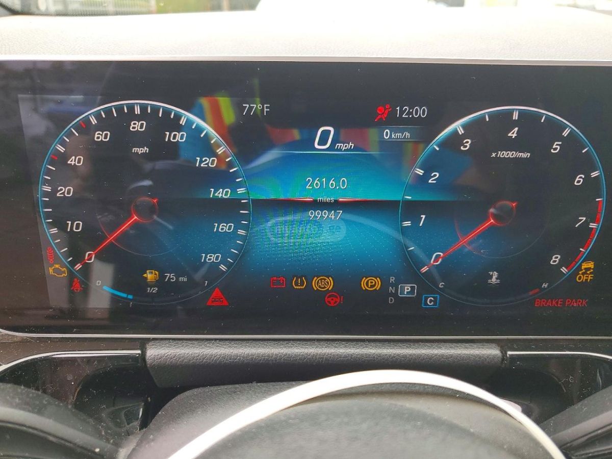 Mercedes-Benz GLA 350 2021 — миниатюра 9