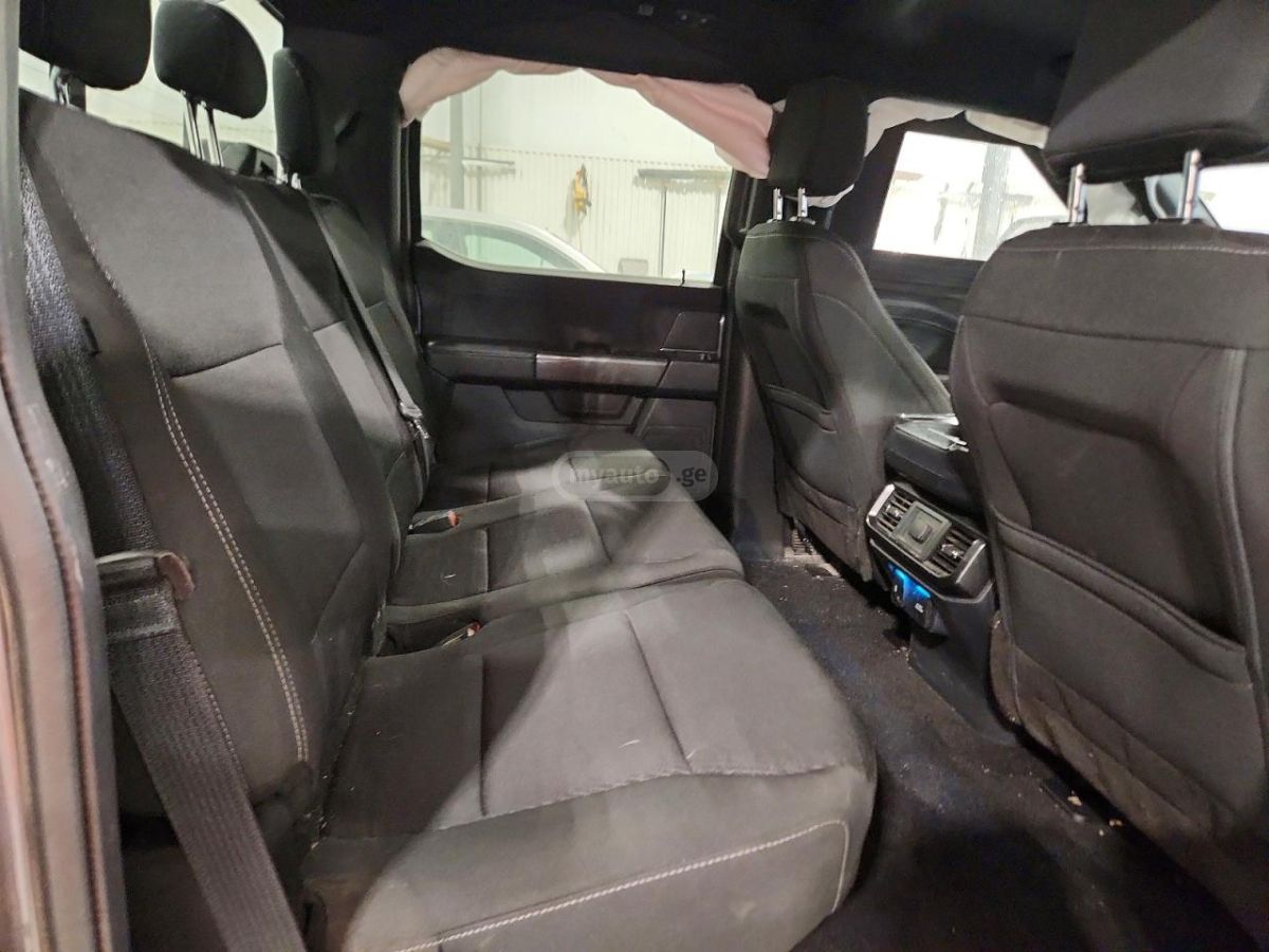 Ford F150 - фото 10