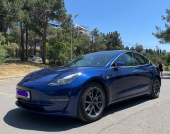 TeslaModel 3
