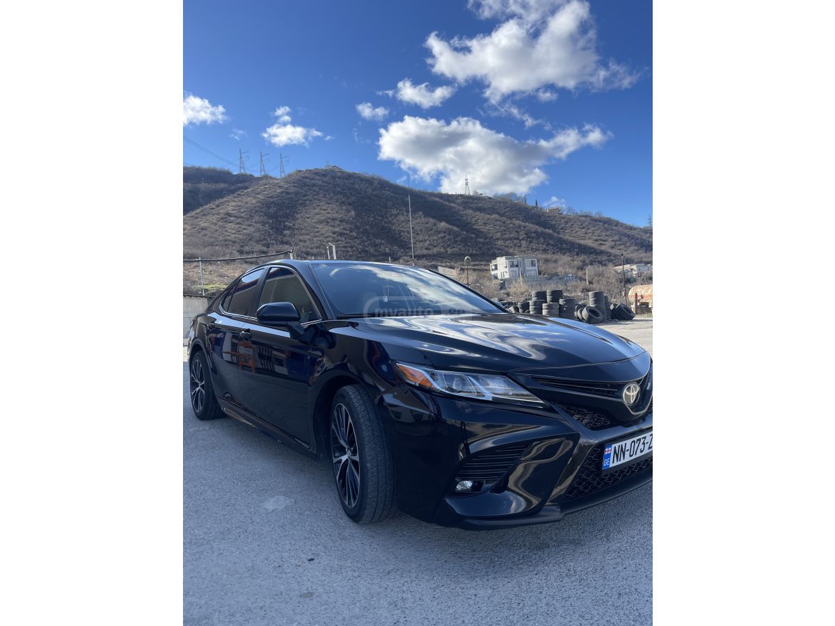 Toyota Camry - фото 5