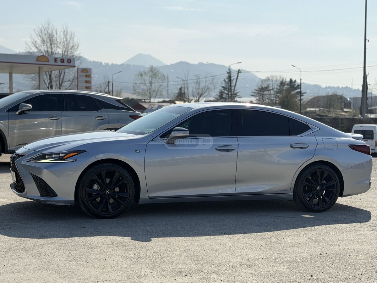 Lexus ES 300 - фото 4