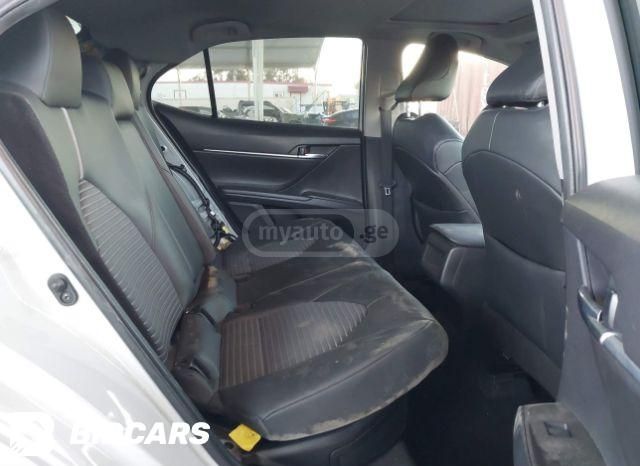 Toyota Camry - фото 8