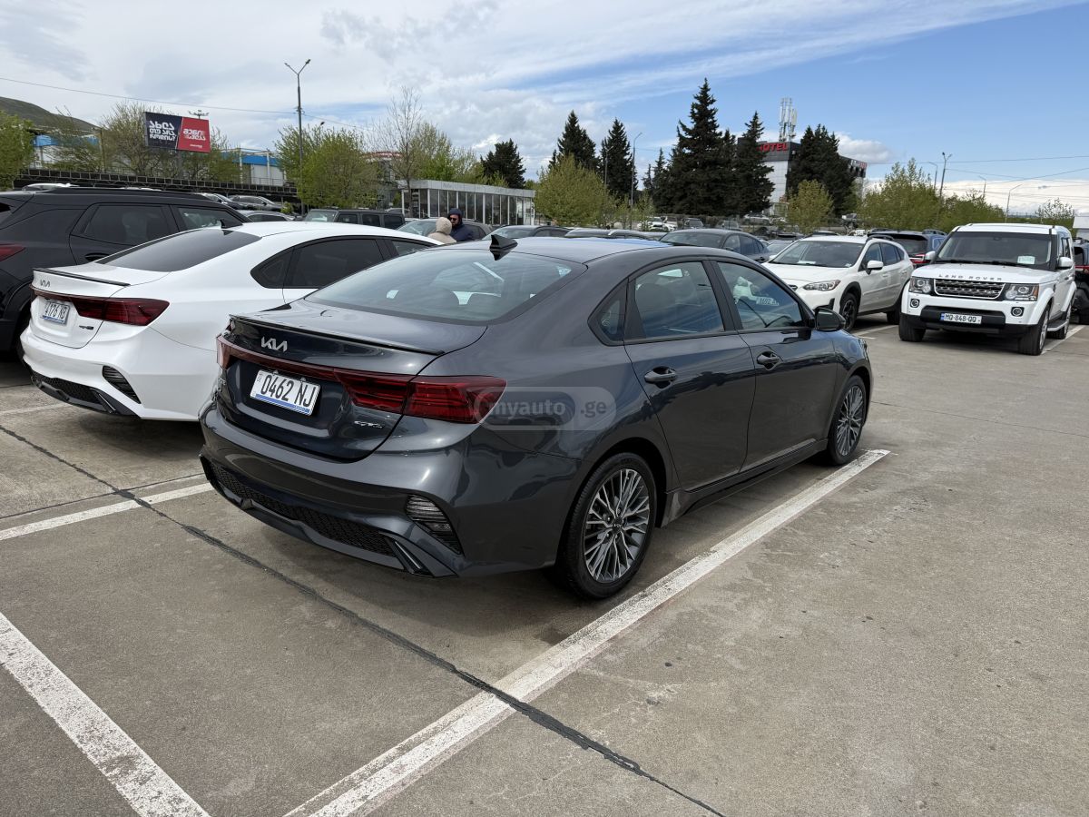 Kia Forte - фото 3