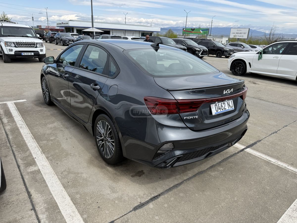 Kia Forte - фото 4