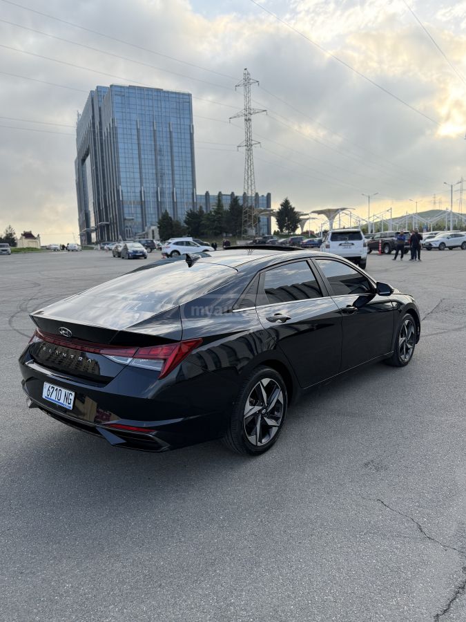 Hyundai Elantra - фото 6