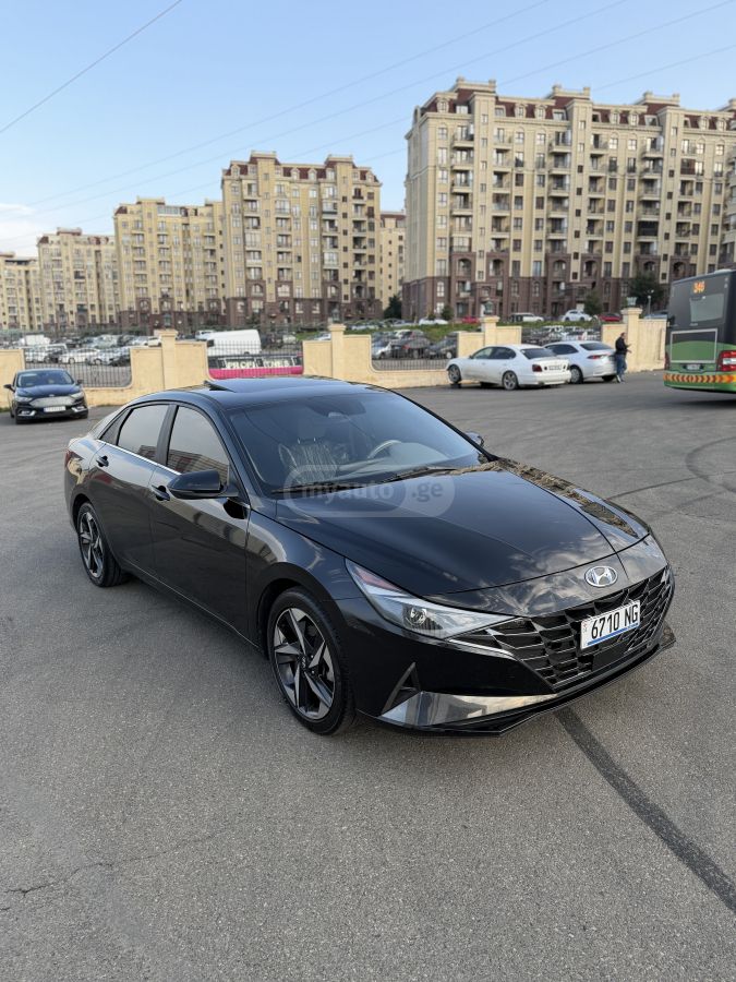 Hyundai Elantra - фото 8