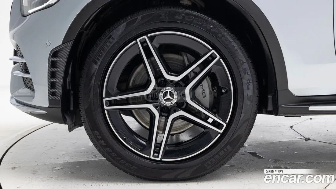 Mercedes-Benz GLC 63 AMG 2022 — миниатюра 5