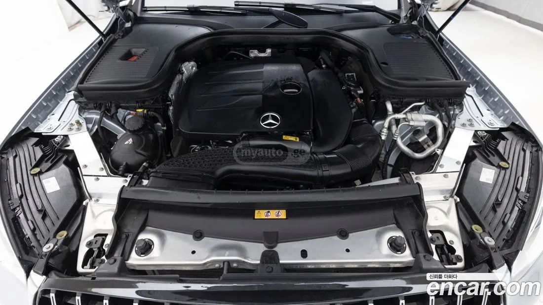 Mercedes-Benz GLC 63 AMG 2022 — миниатюра 6