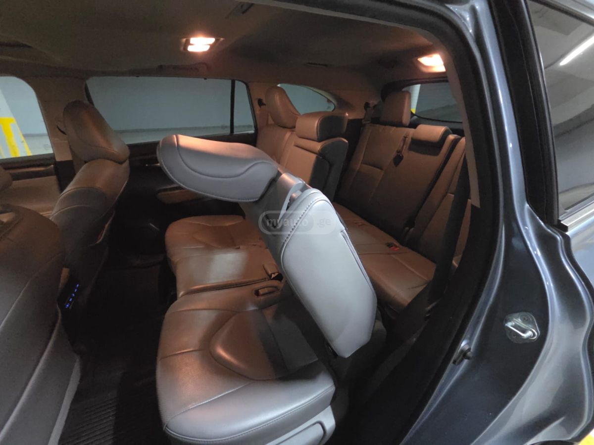 Toyota Highlander - фото 4