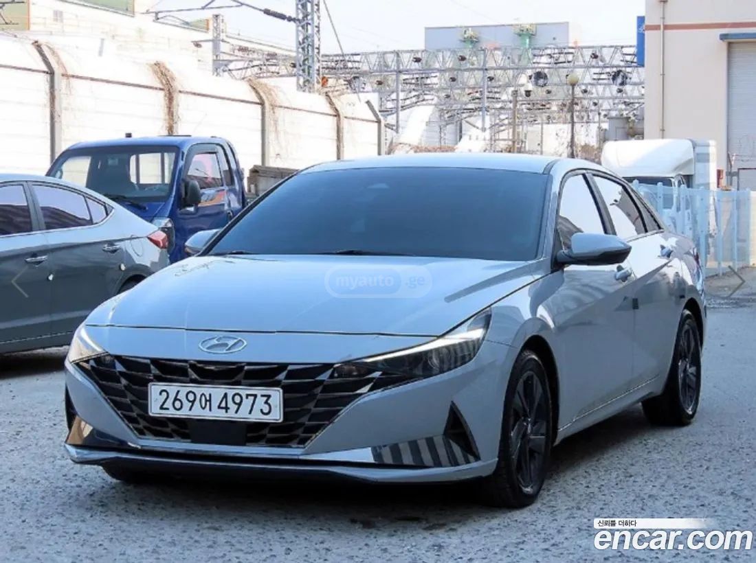 Hyundai Elantra - фото 2