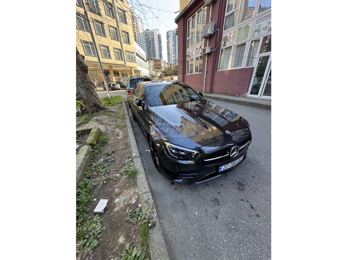 Mercedes-Benz E 220 - фото 2