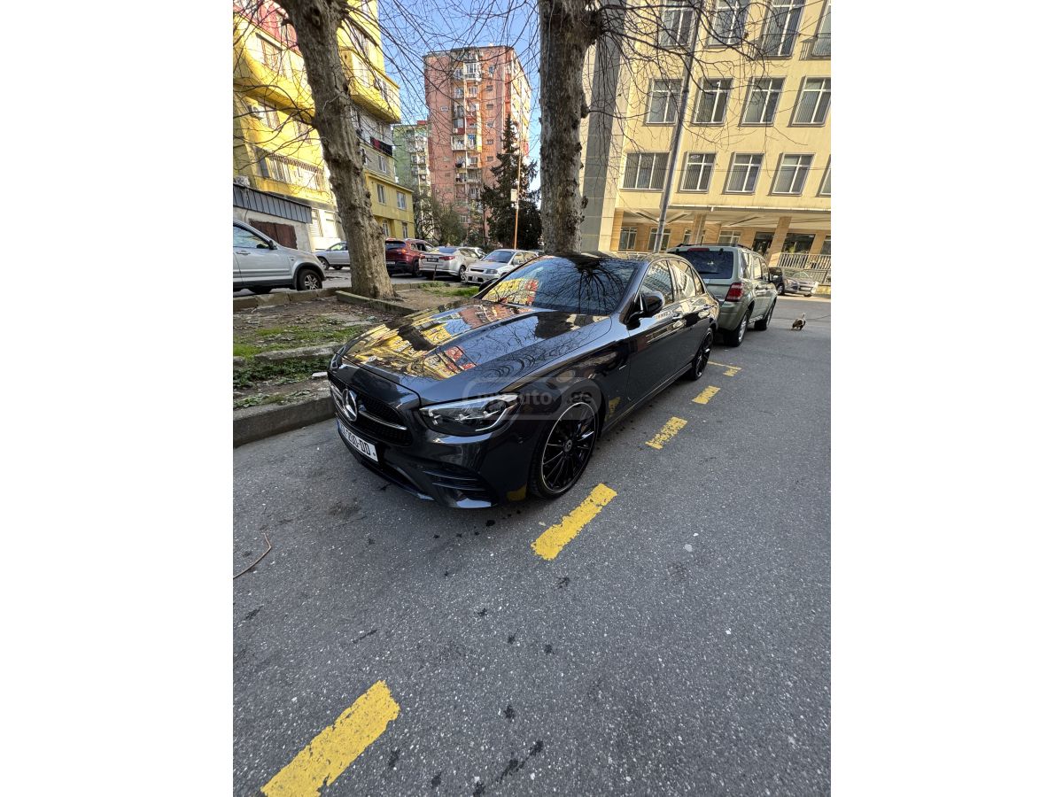 Mercedes-Benz E 220 - фото 3