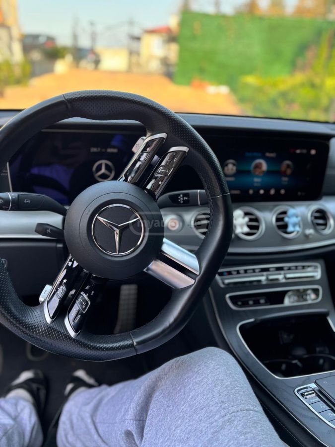 Mercedes-Benz E 220 - фото 5