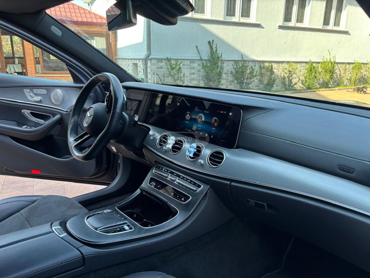 Mercedes-Benz E 220 - фото 7