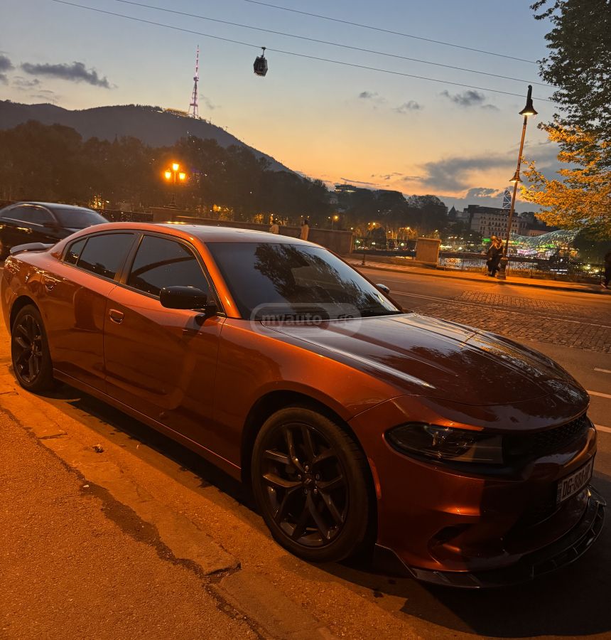 Dodge Charger - фото 7