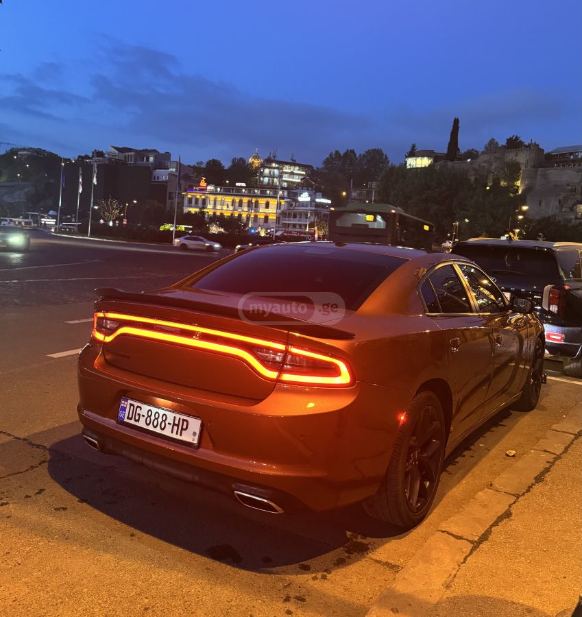 Dodge Charger - фото 9