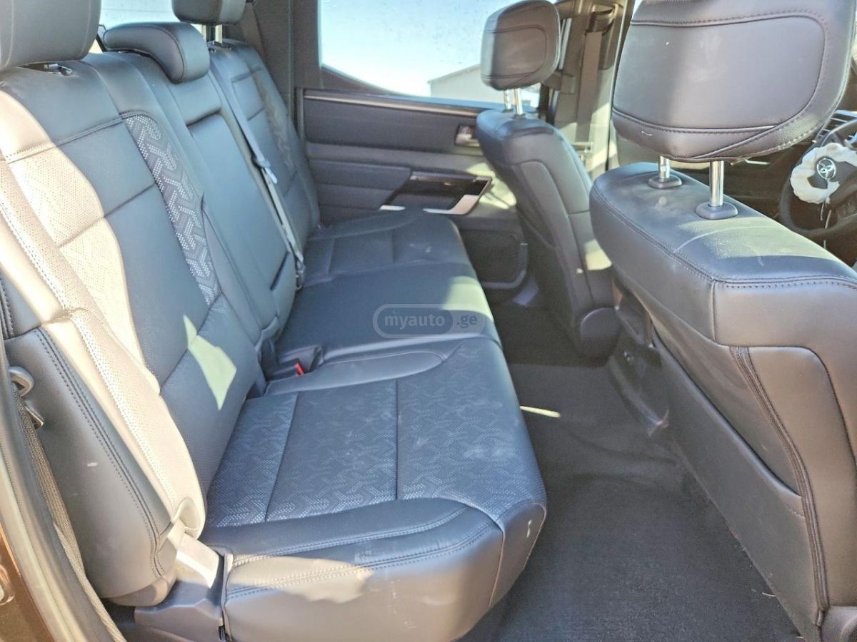 Toyota Tundra 2025 — миниатюра 10