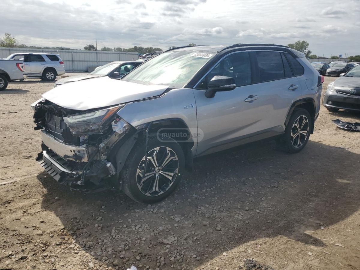 Toyota RAV 4 - фото 1