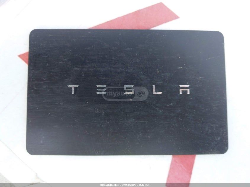 Tesla Cybertruck 2025 — миниатюра 11