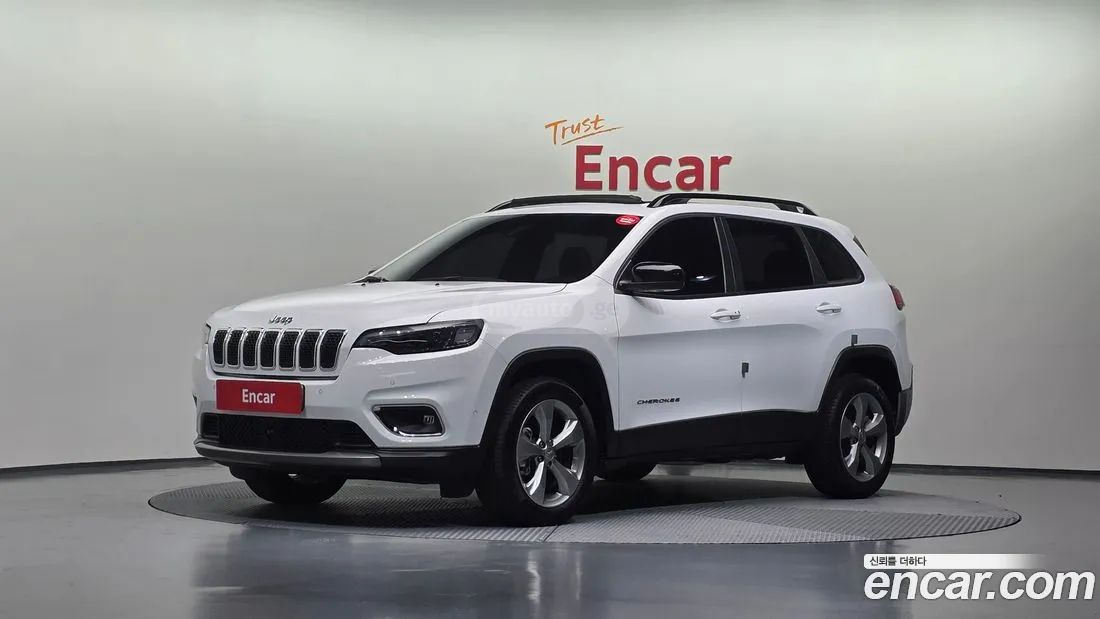 Jeep Cherokee - фото 12