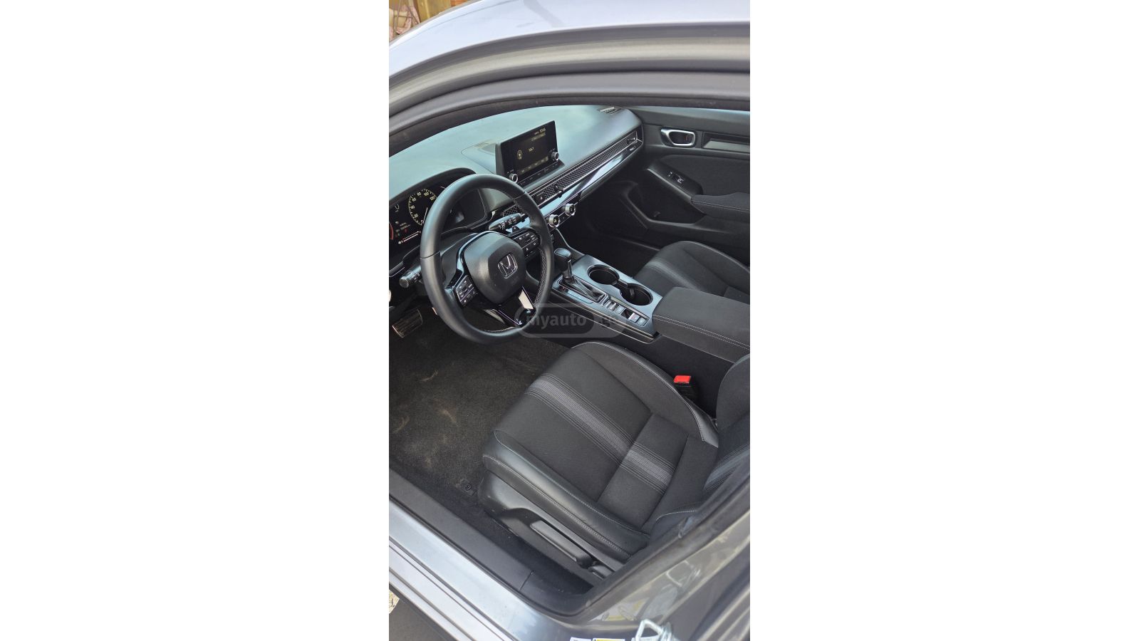 Honda LX 4dr Hatchback CVT — миниатюра 7